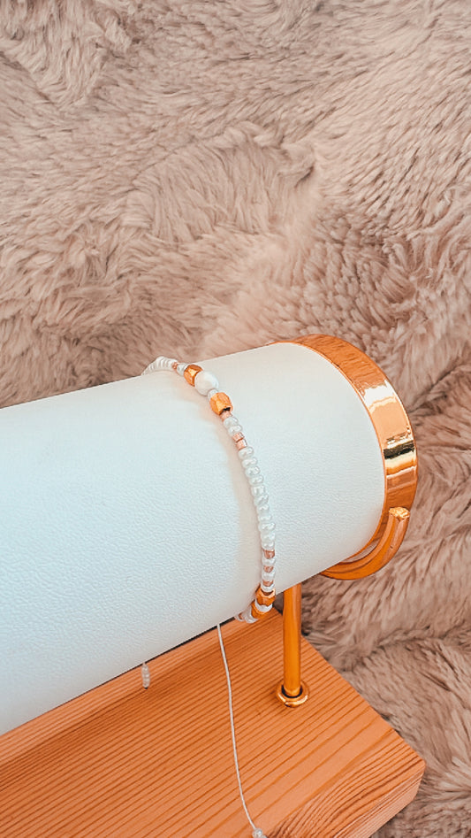 Thread Adjustable Rakhri - White