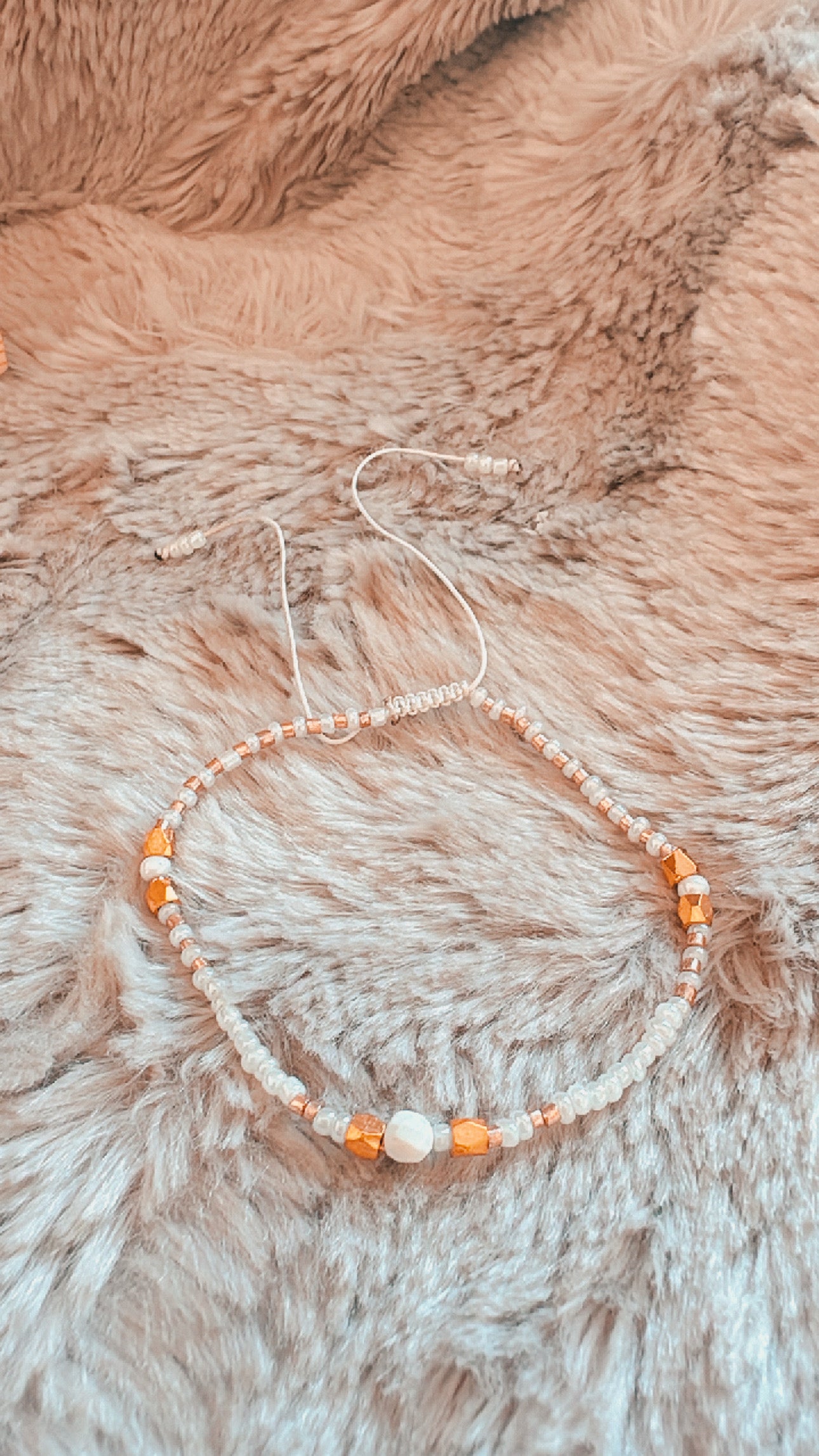 Thread Adjustable Rakhri - White
